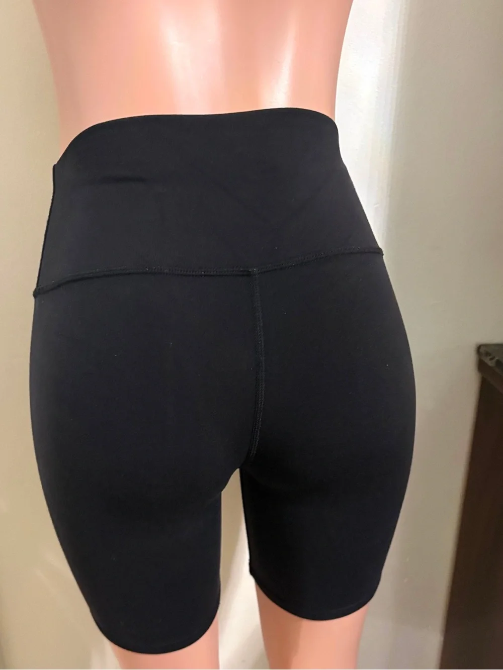 Alo High-Waist Black Bike Shorts